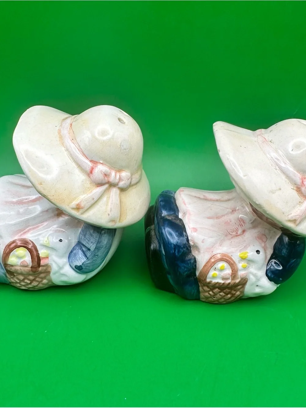 VTG 70s Holly Hobbie Country Girl Ceramic Salt & Pepper Shakers
